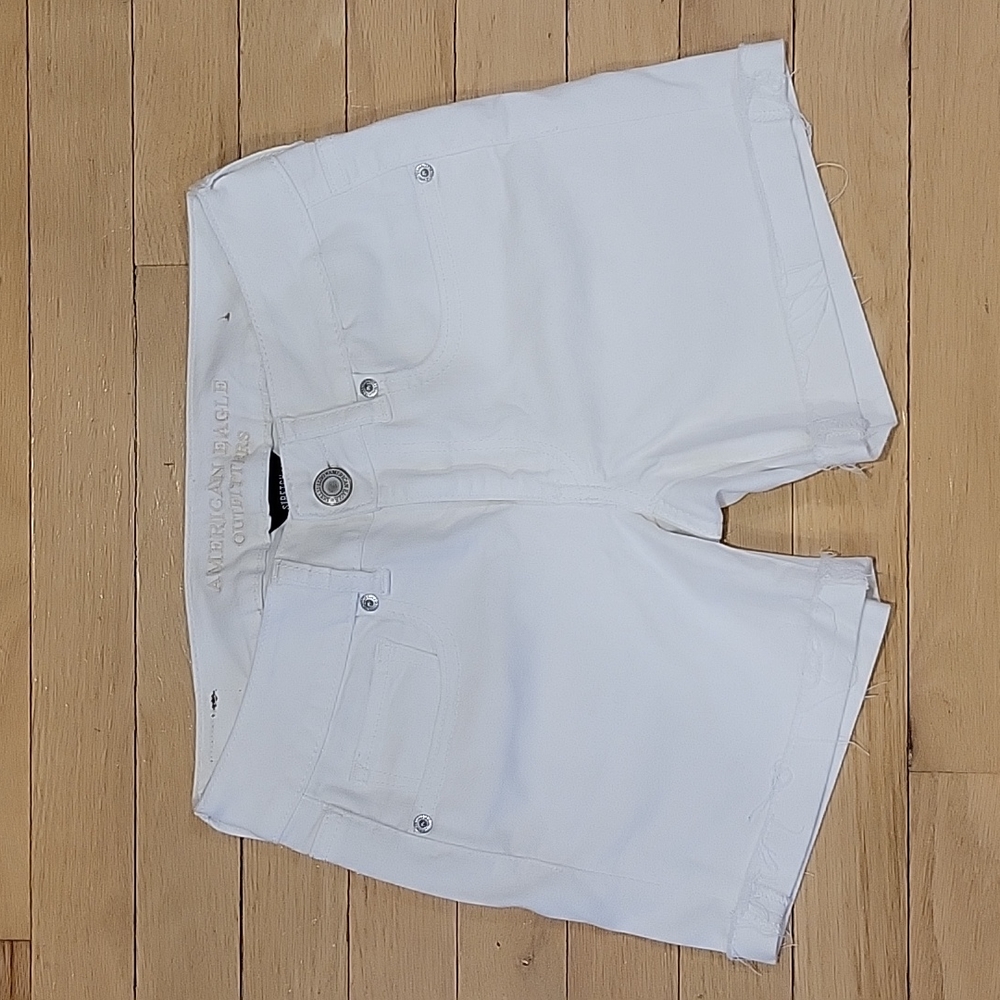 American Eagle midi jean shorts white size 2